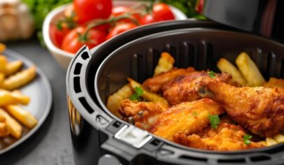 علت خشک شدن مرغ در سرخ کن بدون روغن؛ 5 راه حل برای رفع مشکل